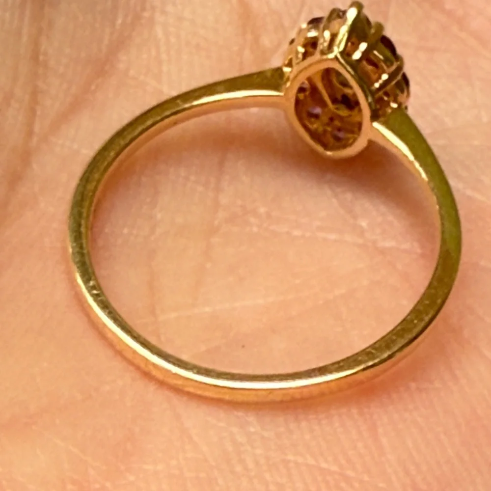 New in box 18K Gold Natural Diamonds and Natural Amethyst Gemstone Ring
